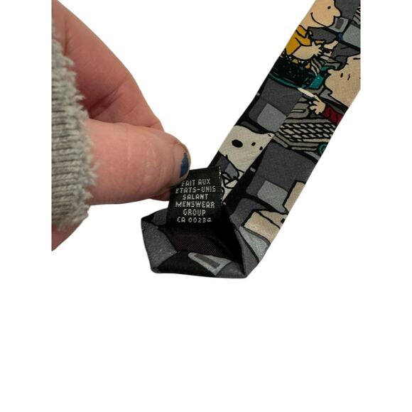 Peanuts Surfing The Net Internet Computers Snoopy Cartoon Necktie Vintage - Picture 7 of 7